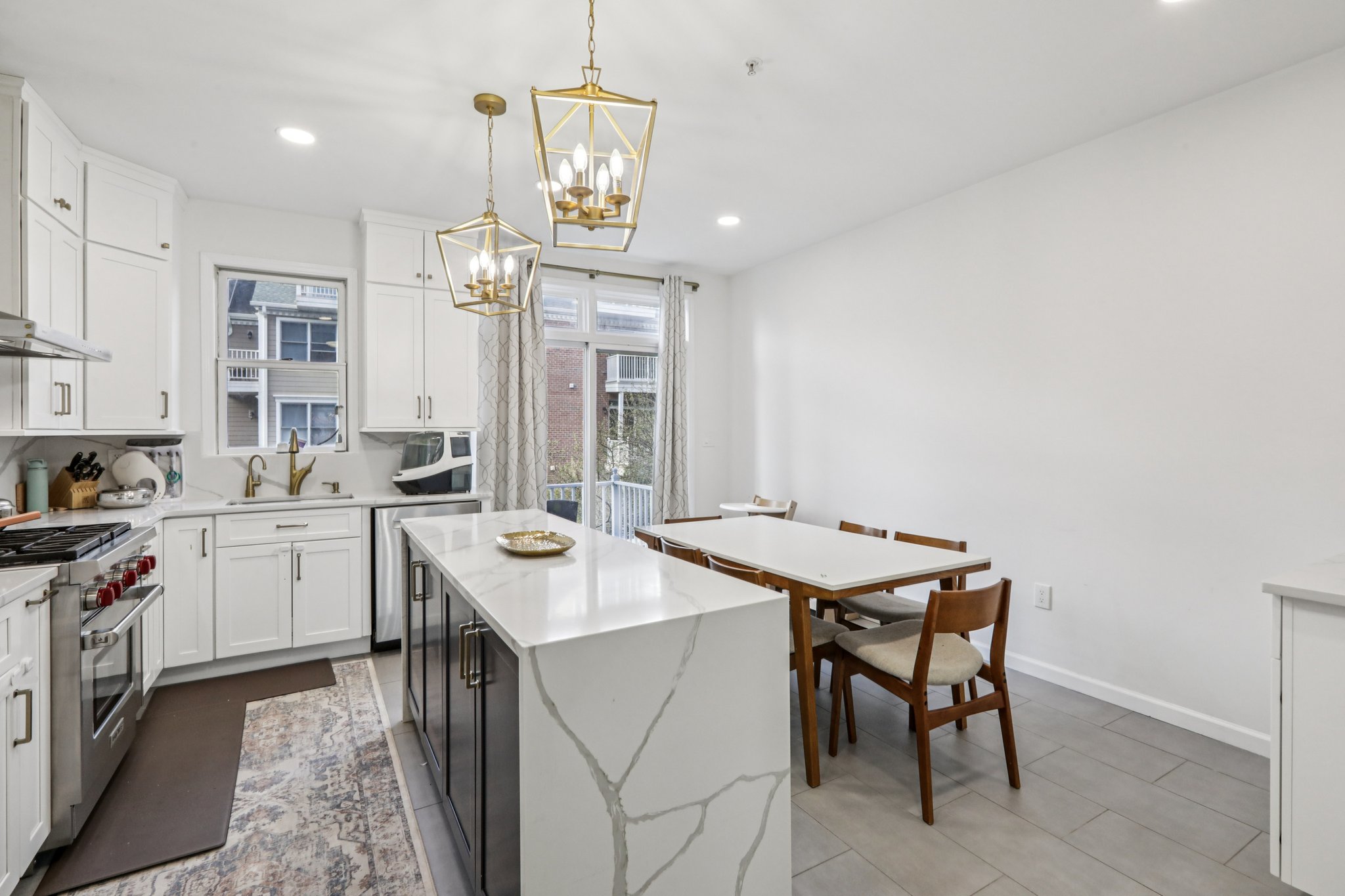 Buffalo Ct-S0204-026.jpg