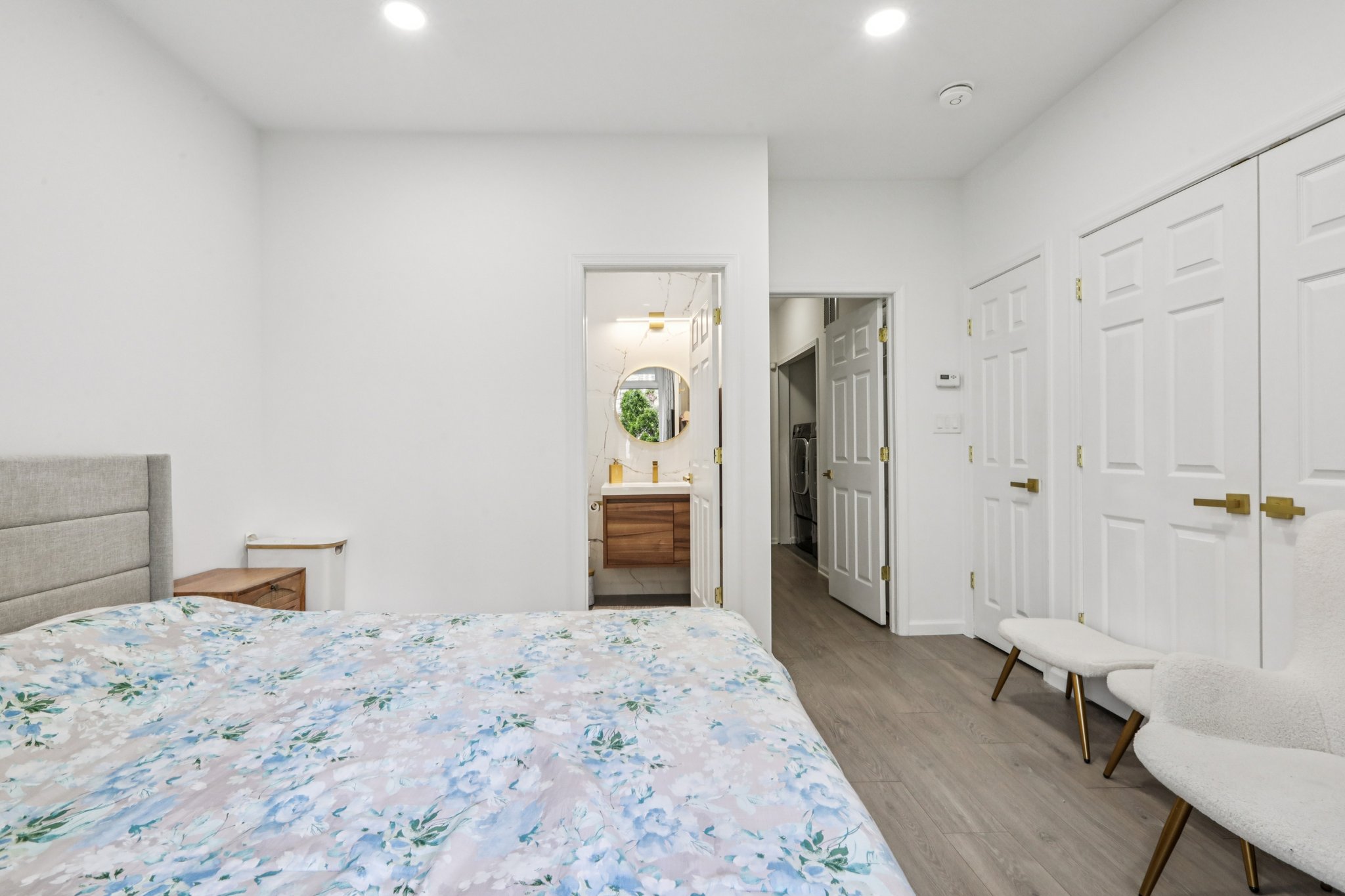 Buffalo Ct-S0204-035.jpg