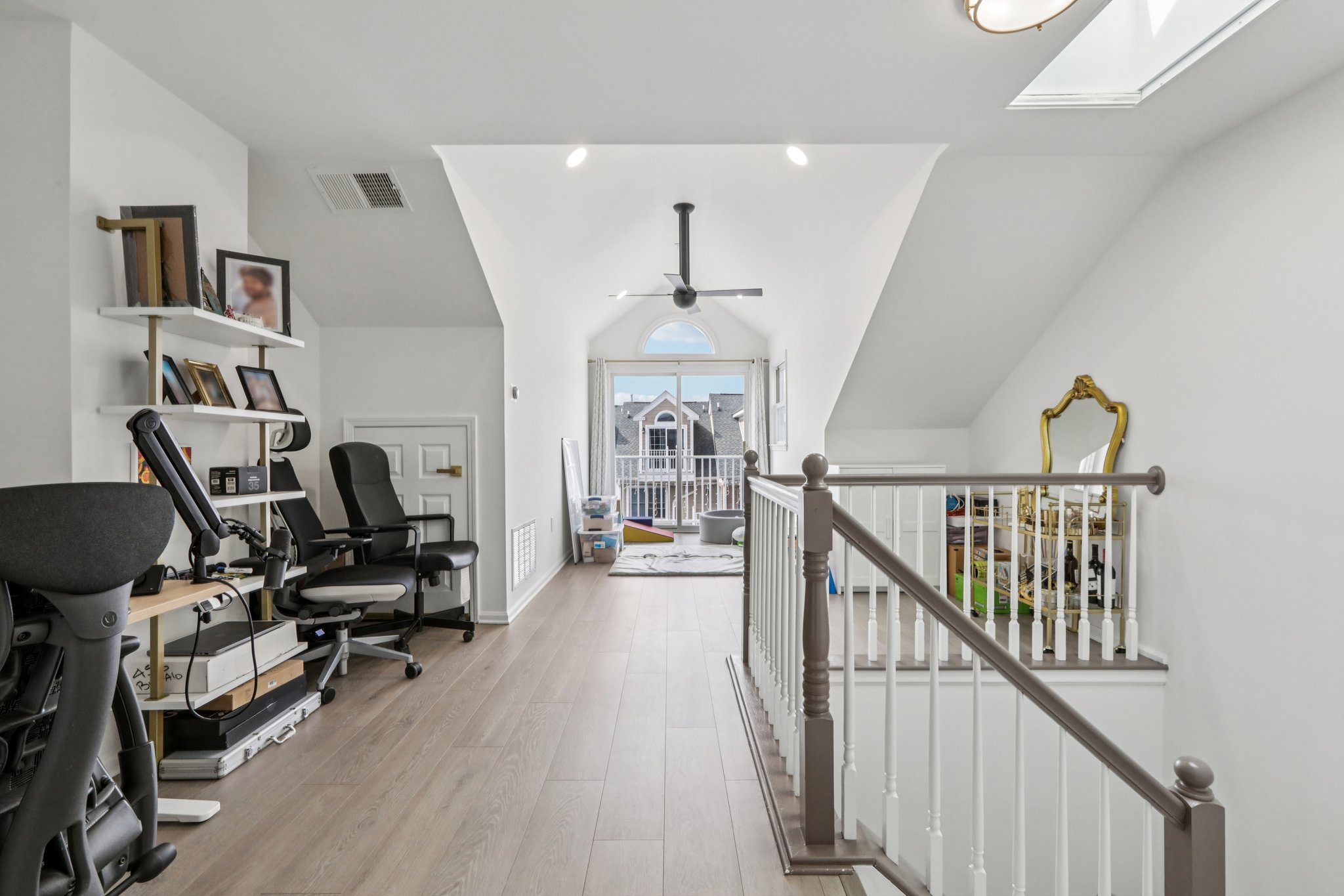 Buffalo Ct-S0204-060.jpg