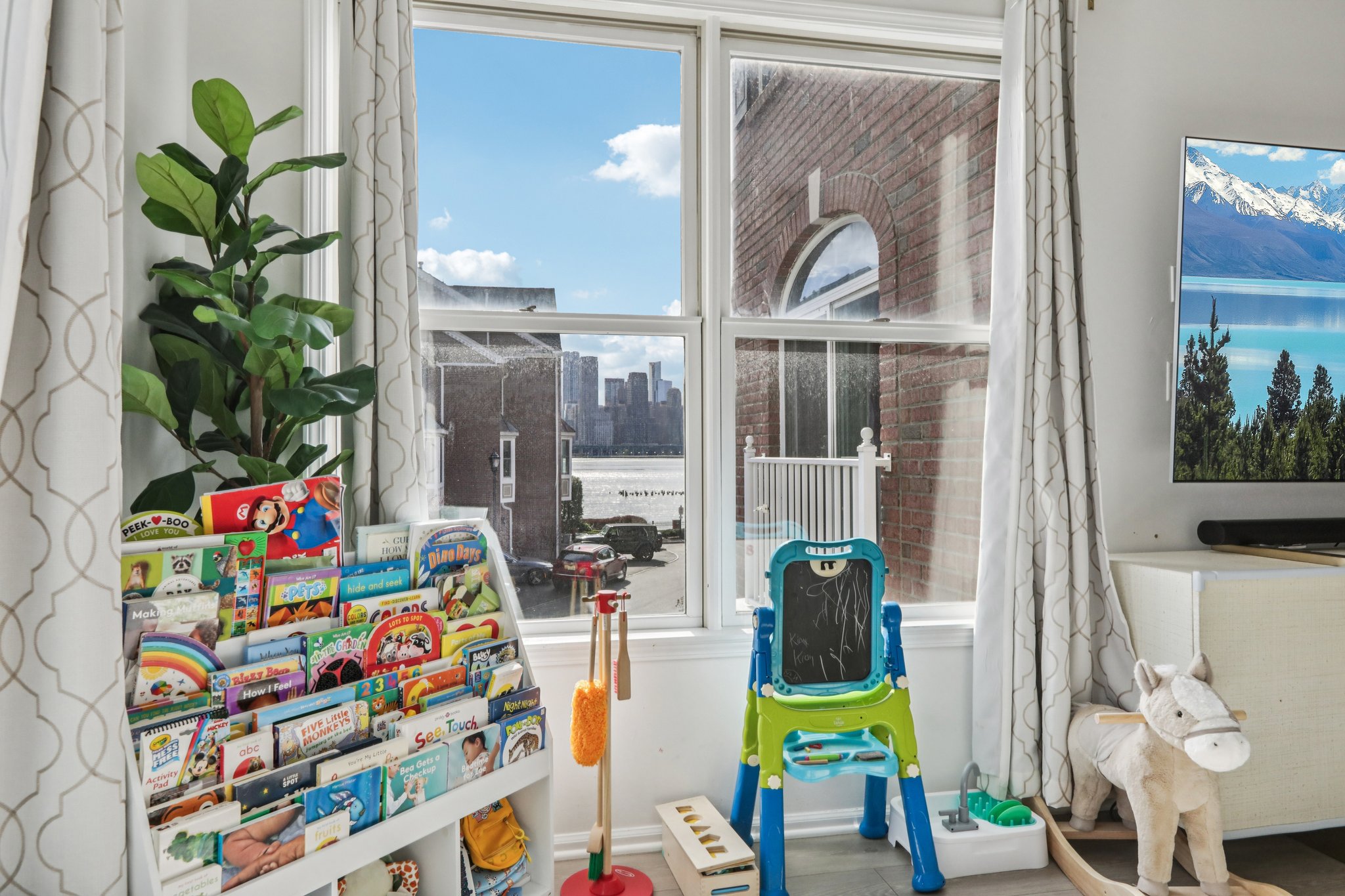 Buffalo Ct-S0204-062.jpg