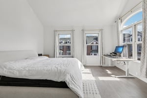 Buffalo Ct-S0204-037.jpg