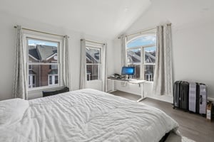 Buffalo Ct-S0204-039.jpg