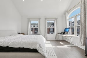 Buffalo Ct-S0204-053.jpg