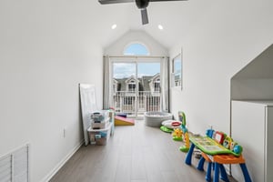 Buffalo Ct-S0204-065.jpg