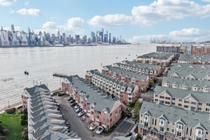 Buffalo Ct-S0204-073.jpg