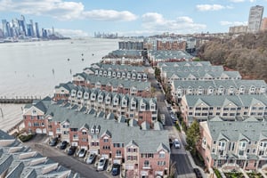 Buffalo Ct-S0204-074.jpg