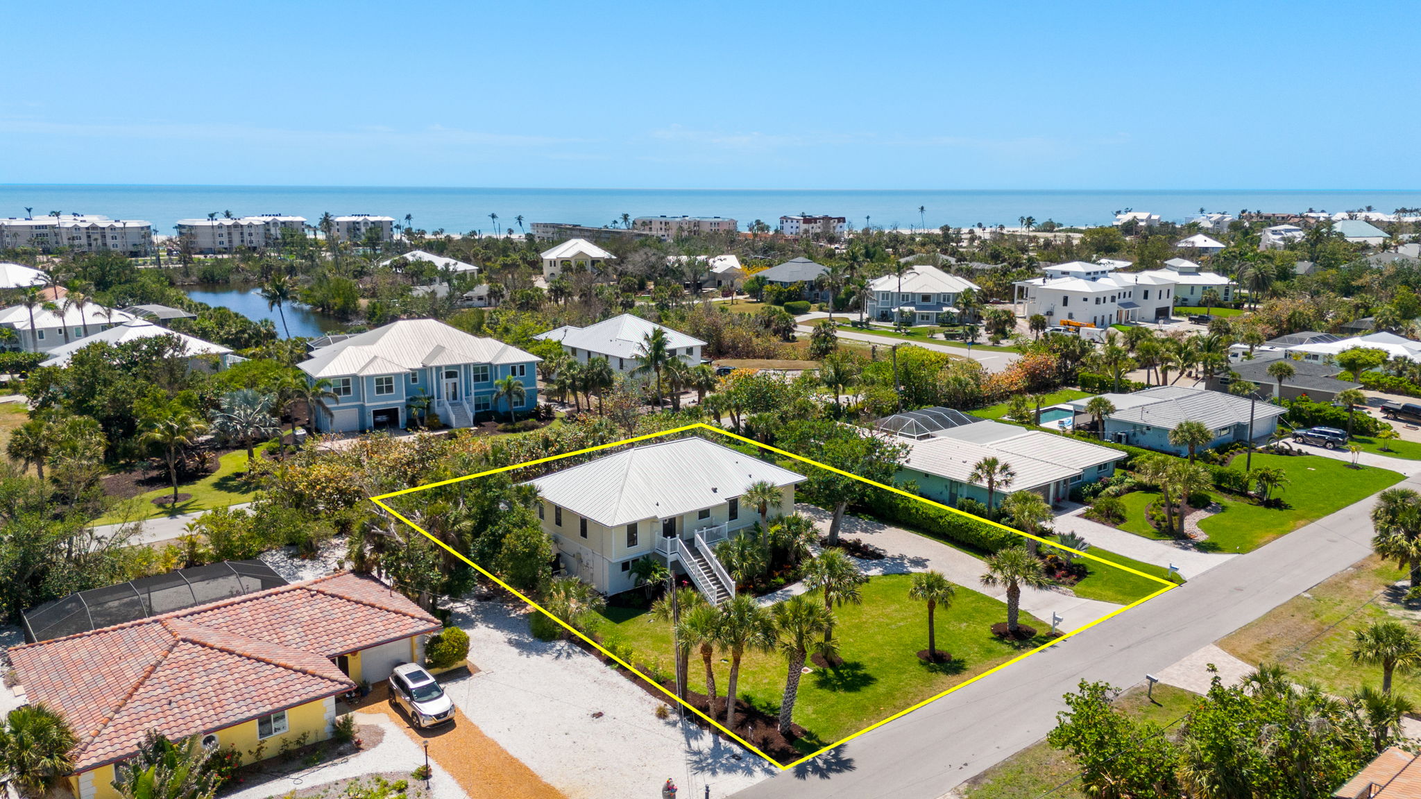 Aerial Front Exterior 4 - lot line