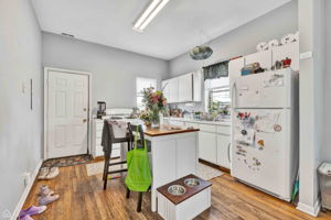 458 N Paulina St_026