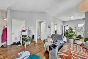 458 N Paulina St_027