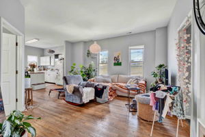 458 N Paulina St_028