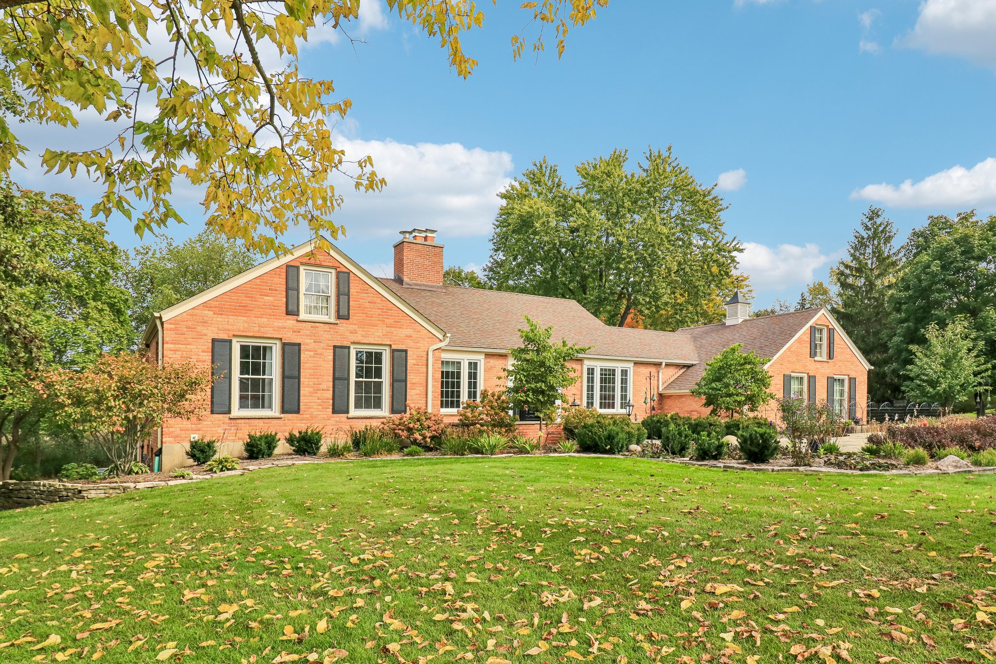 Pinewoods Dr-S1010-008.jpg