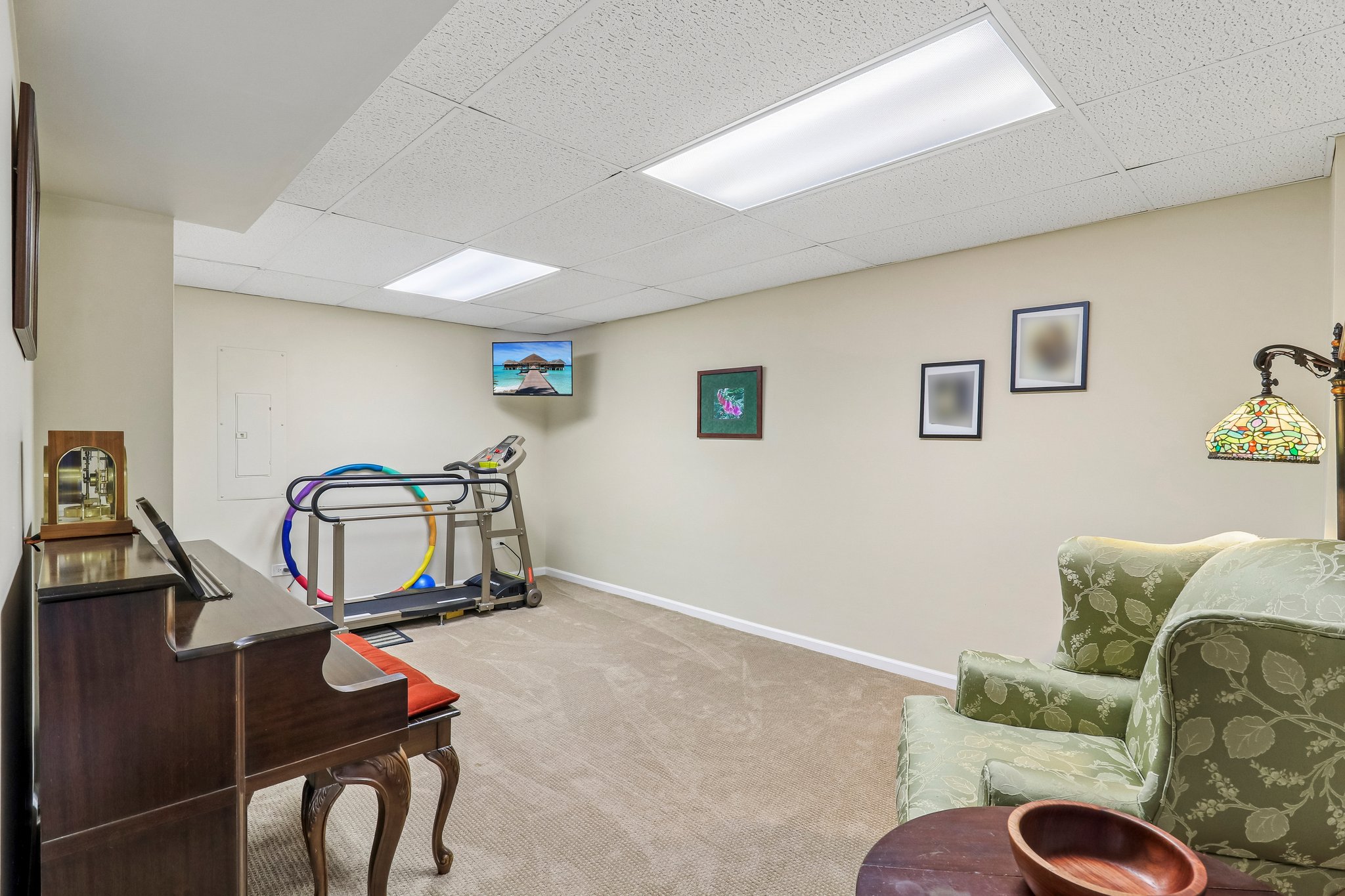 Pinewoods Dr-S1010-034.jpg
