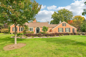 Pinewoods Dr-S1010-001.jpg