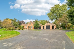 Pinewoods Dr-S1010-006.jpg