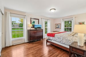 Pinewoods Dr-S1010-022.jpg