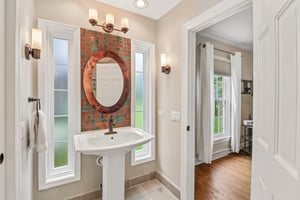 Pinewoods Dr-S1010-030.jpg