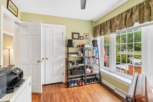 Pinewoods Dr-S1010-033.jpg