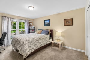 Pinewoods Dr-S1010-036.jpg