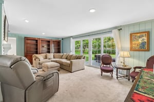 Pinewoods Dr-S1010-038.jpg