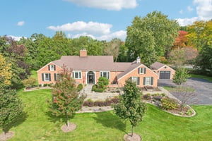 Pinewoods Dr-S1010-059.jpg