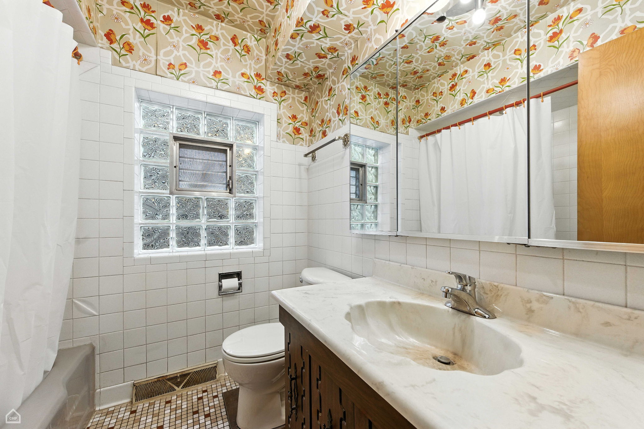 4583 N McVicker Ave_007