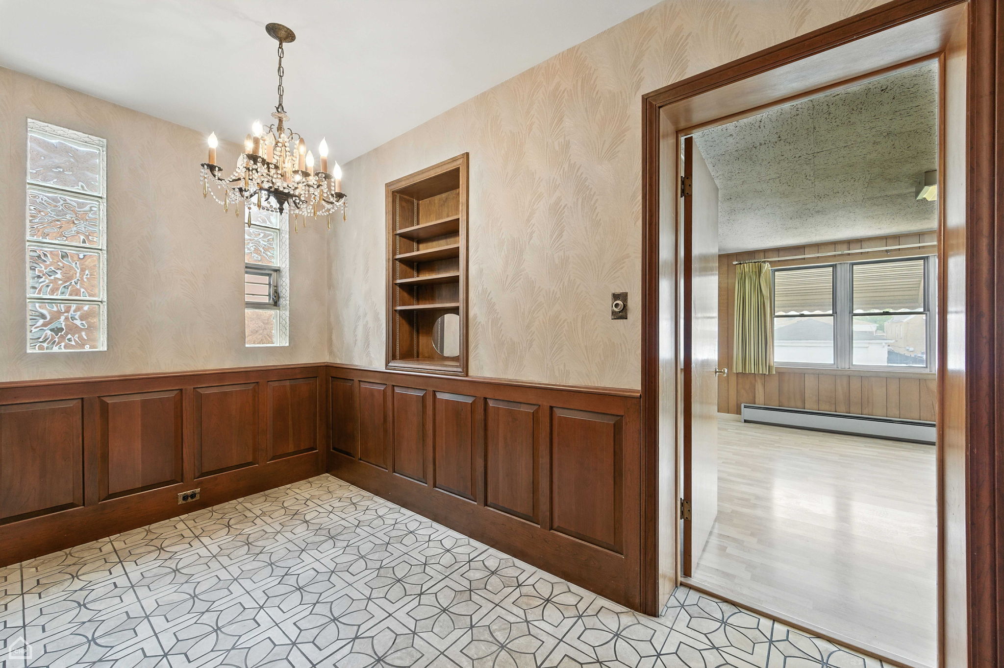 4583 N McVicker Ave_010