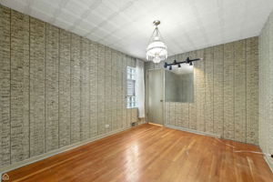 4583 N McVicker Ave_006