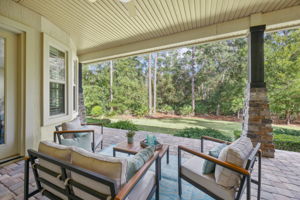 Lania with Preserve Views