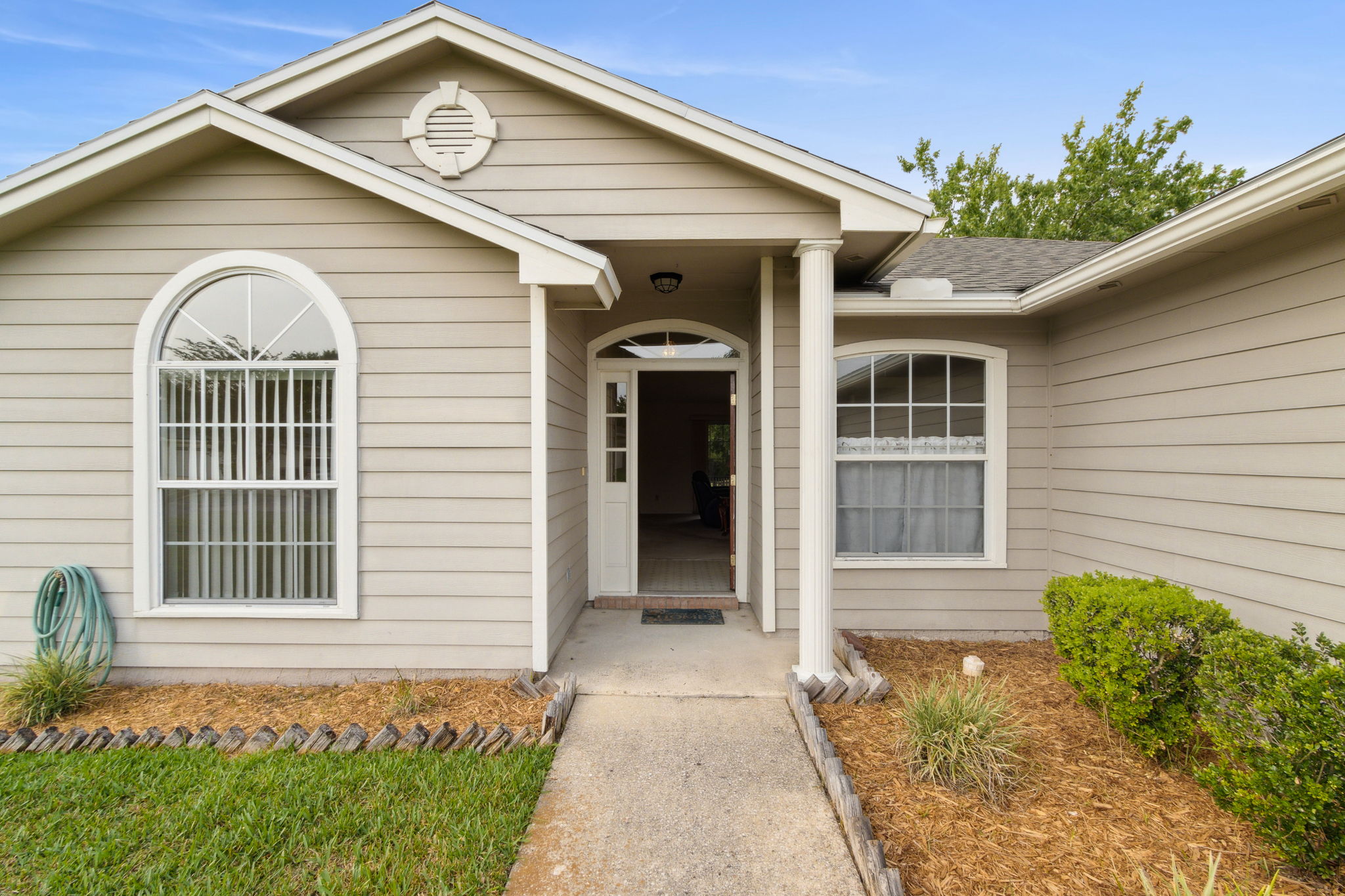 Front Entry Detail