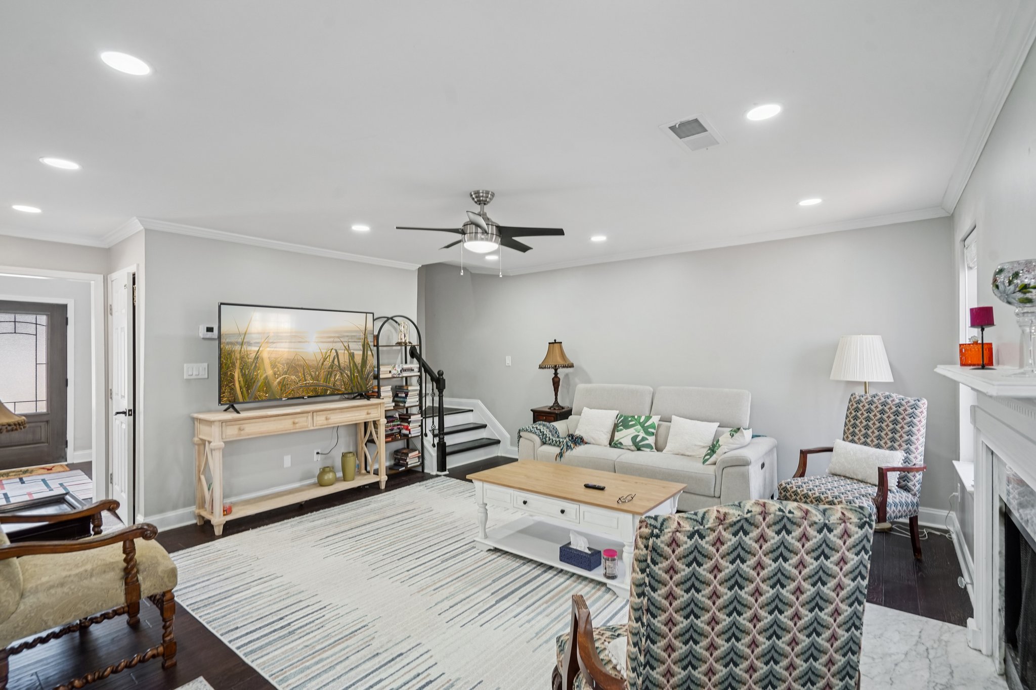 Duane Dr-S1102-007.jpg