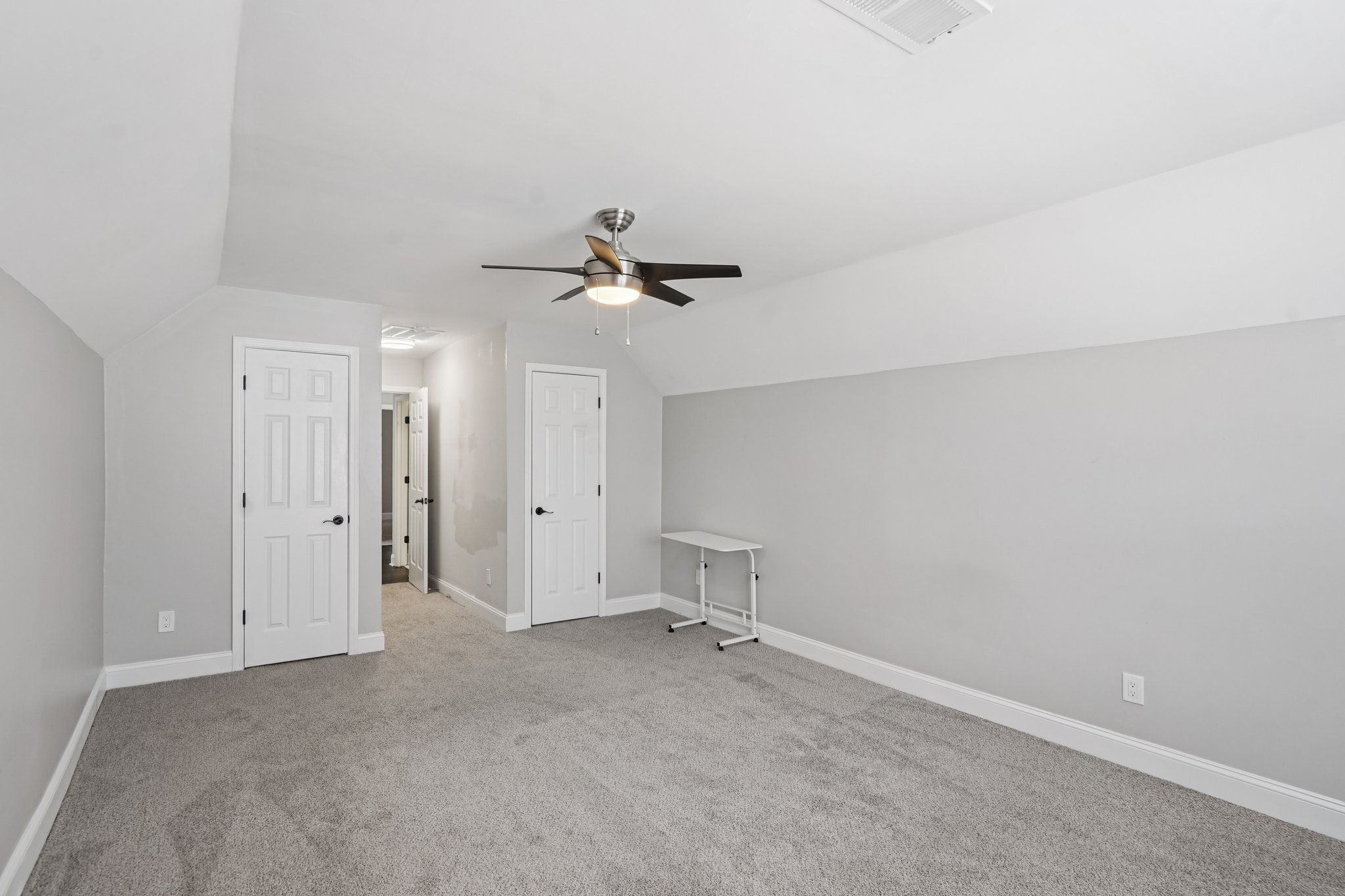 Duane Dr-S1102-028.jpg