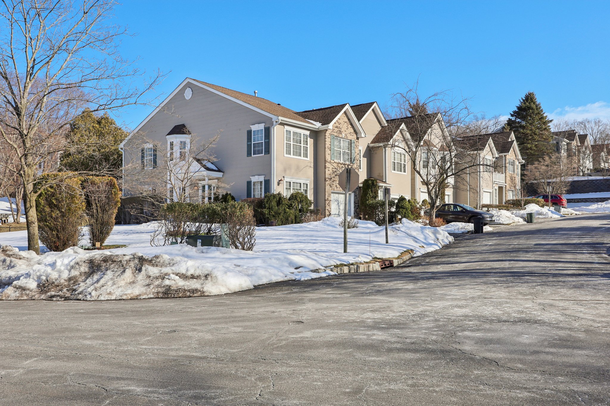 Lost River Ct 459-S0303-003.jpg