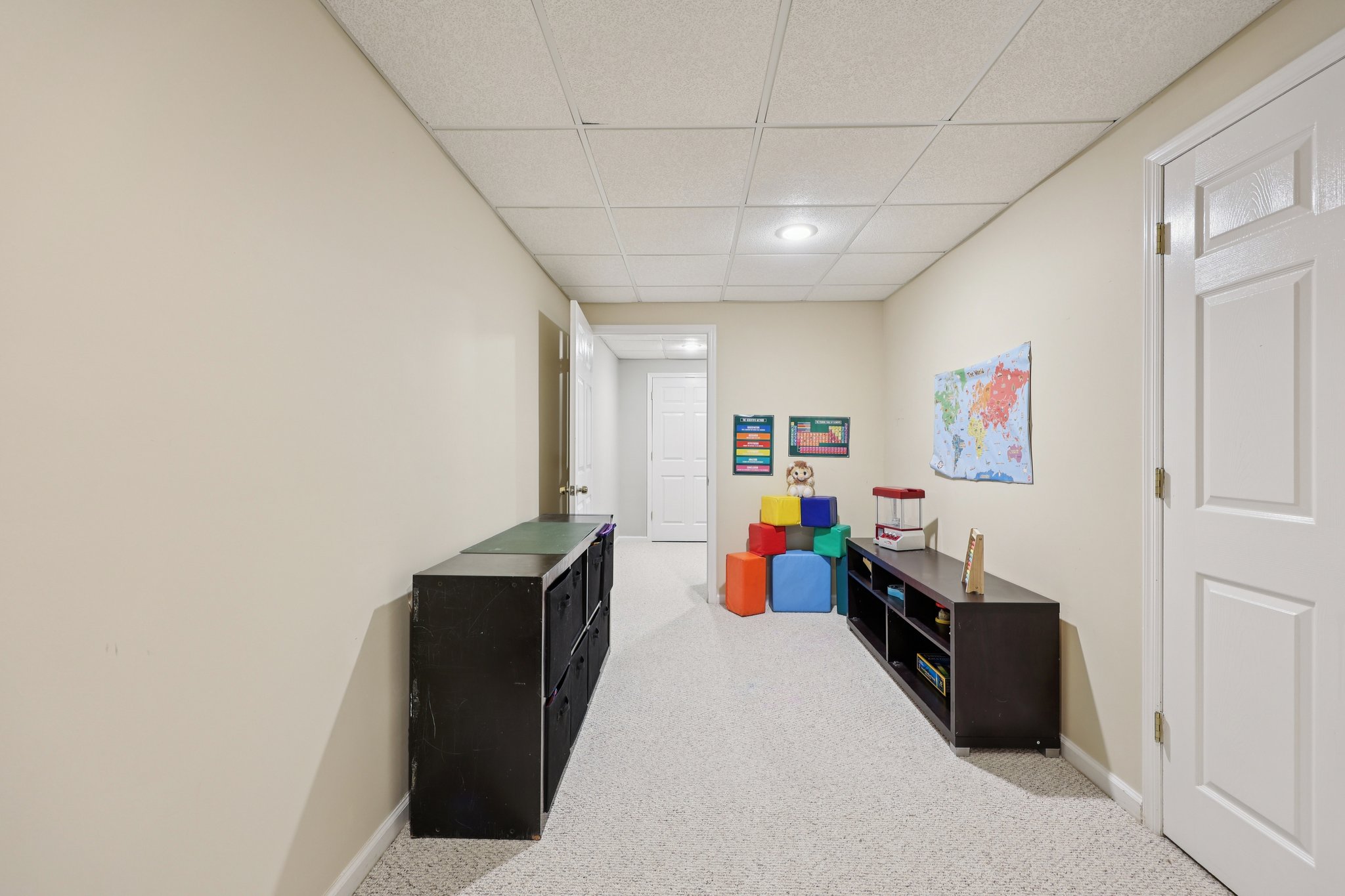 Lost River Ct 459-S0303-043.jpg