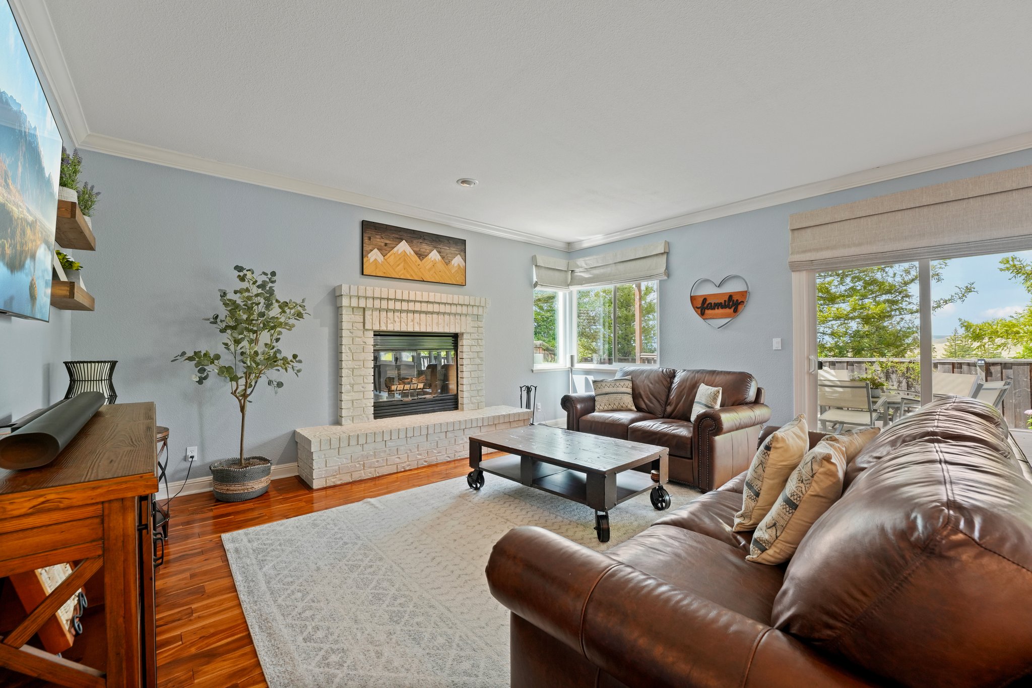 Obsidian Way-S2204-015.jpg