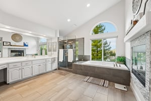 Obsidian Way-S2204-041.jpg