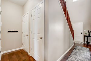 Walcott Dr-019