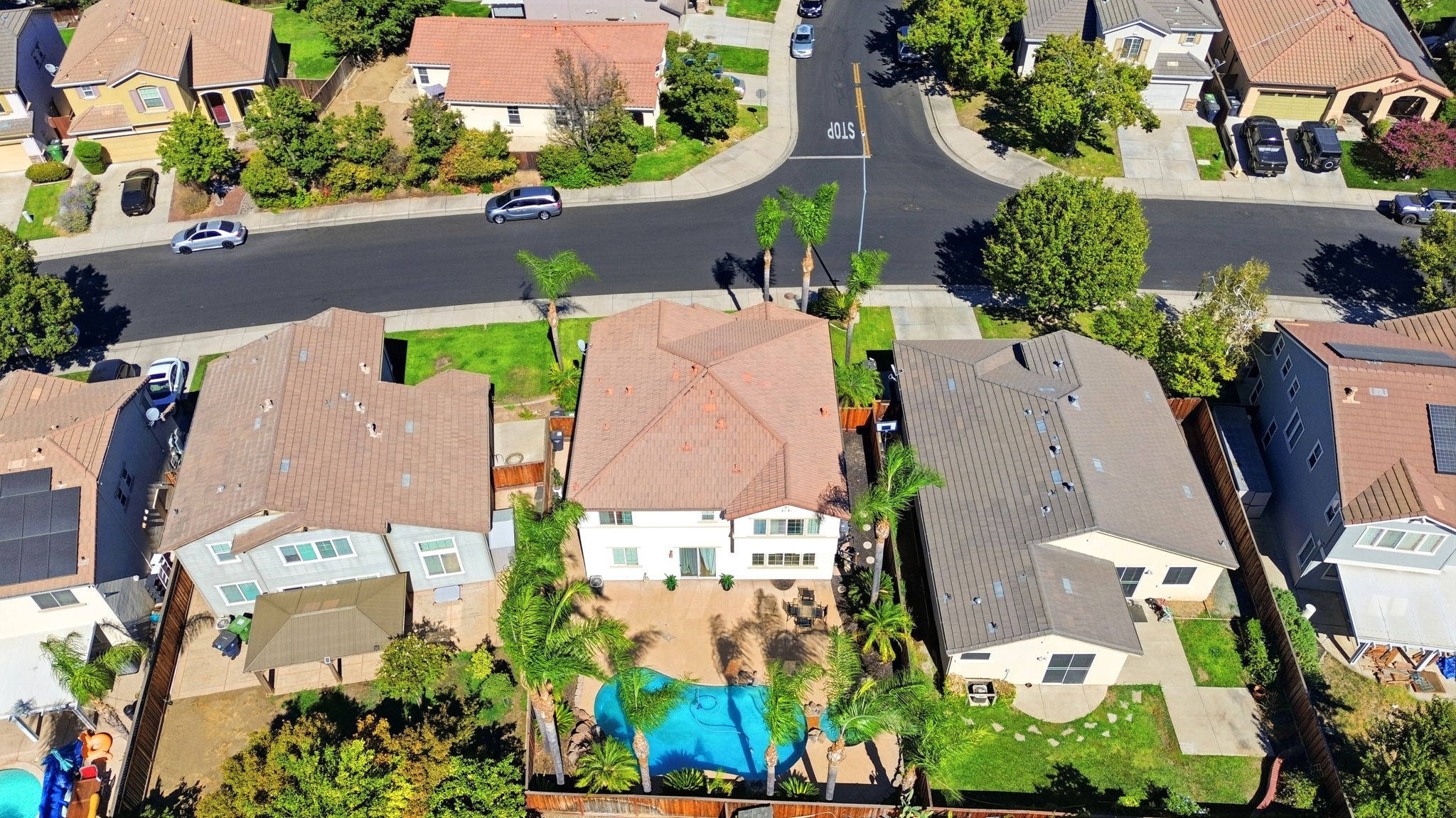 008_F8_AERIAL_4597 Bonsai Ave
