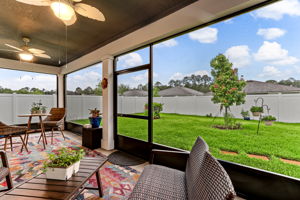 Screened-in Porch