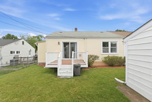  Photo 0