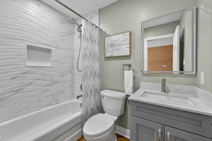  Photo 48