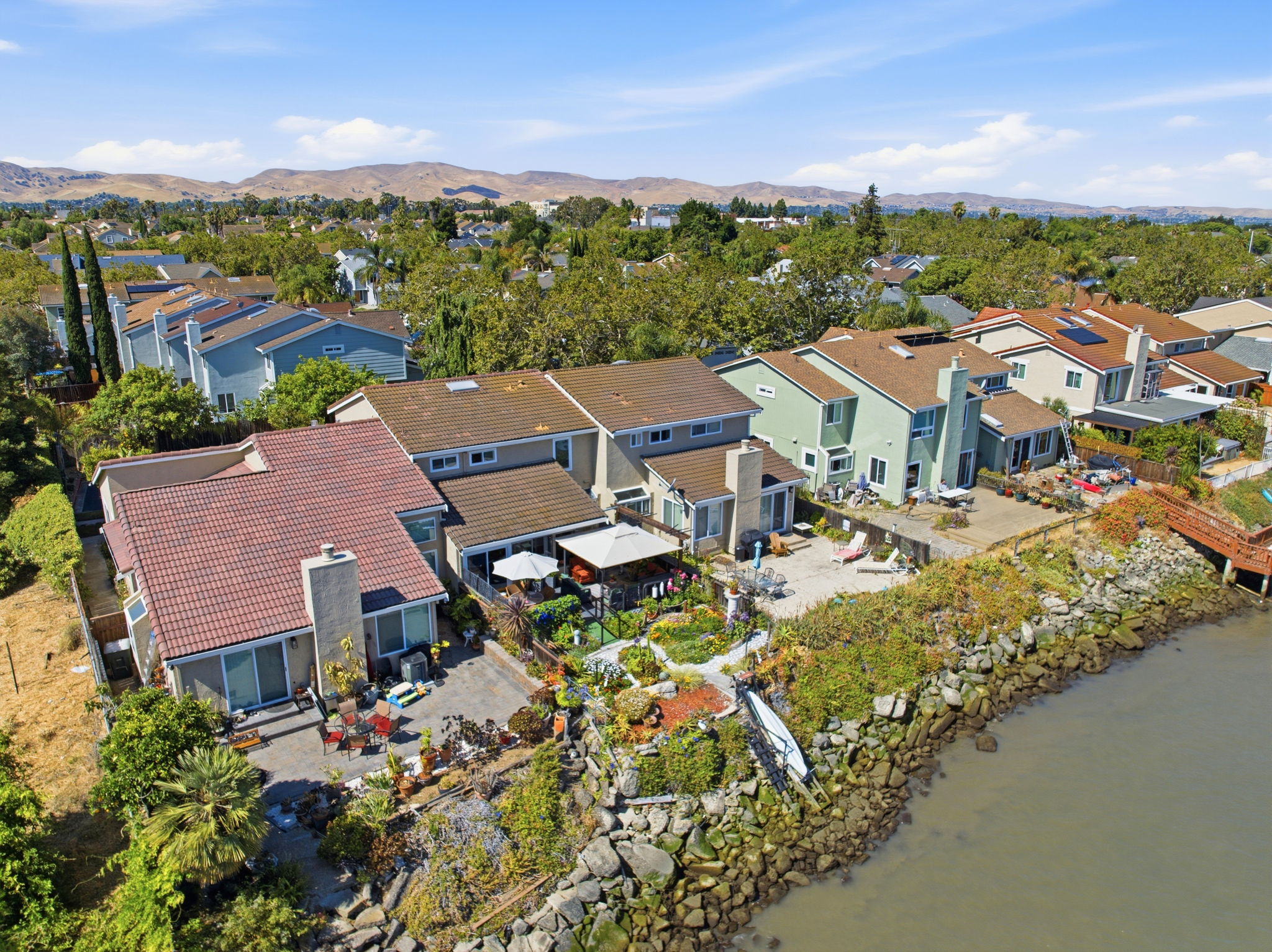 007_F8_AERIAL_46 Edgewater Pl