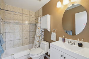 028_F8_46 Edgewater Pl