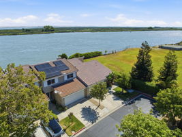 003_F8_AERIAL_46 Edgewater Pl