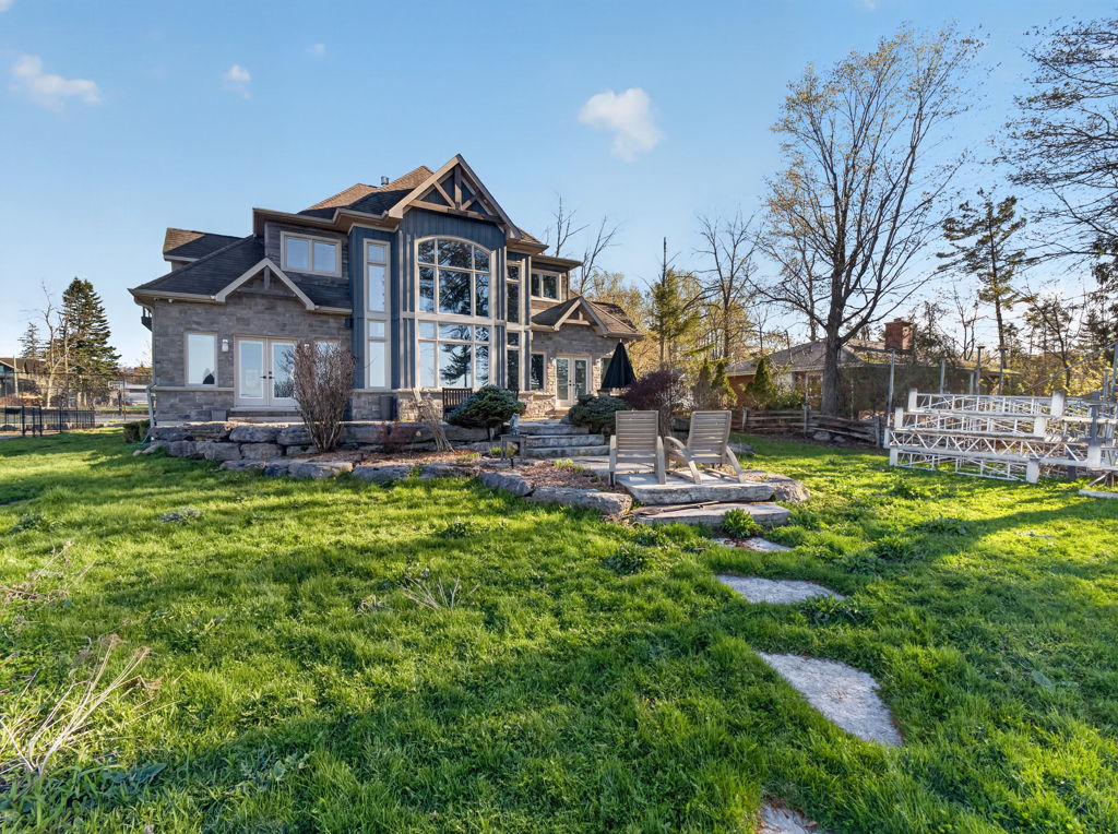 46 Gray Ln