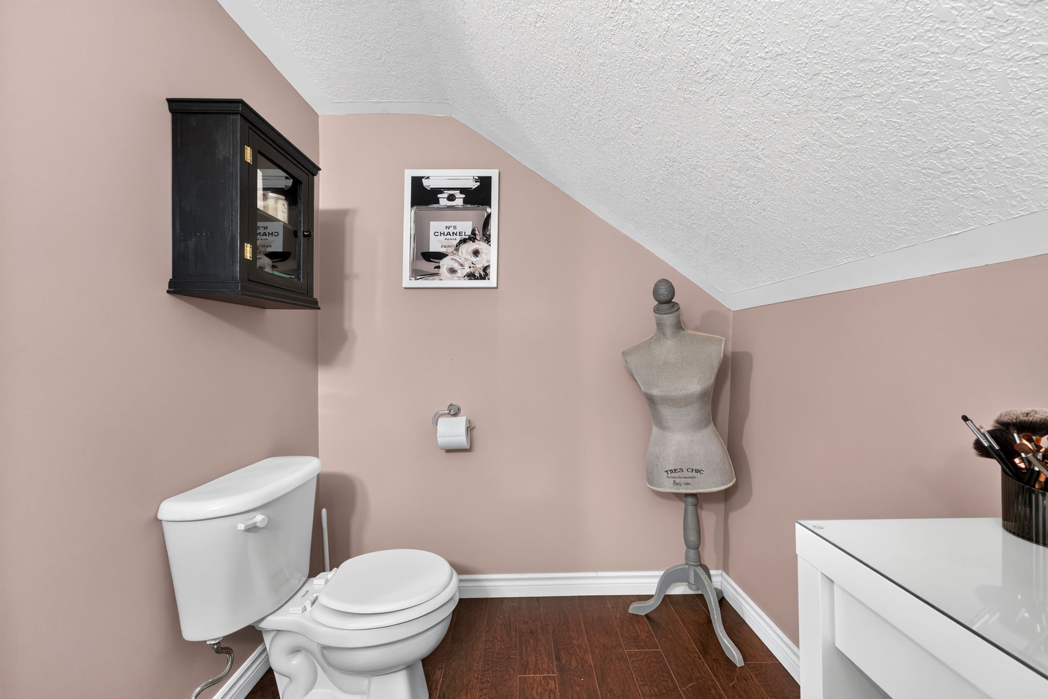  Photo 34