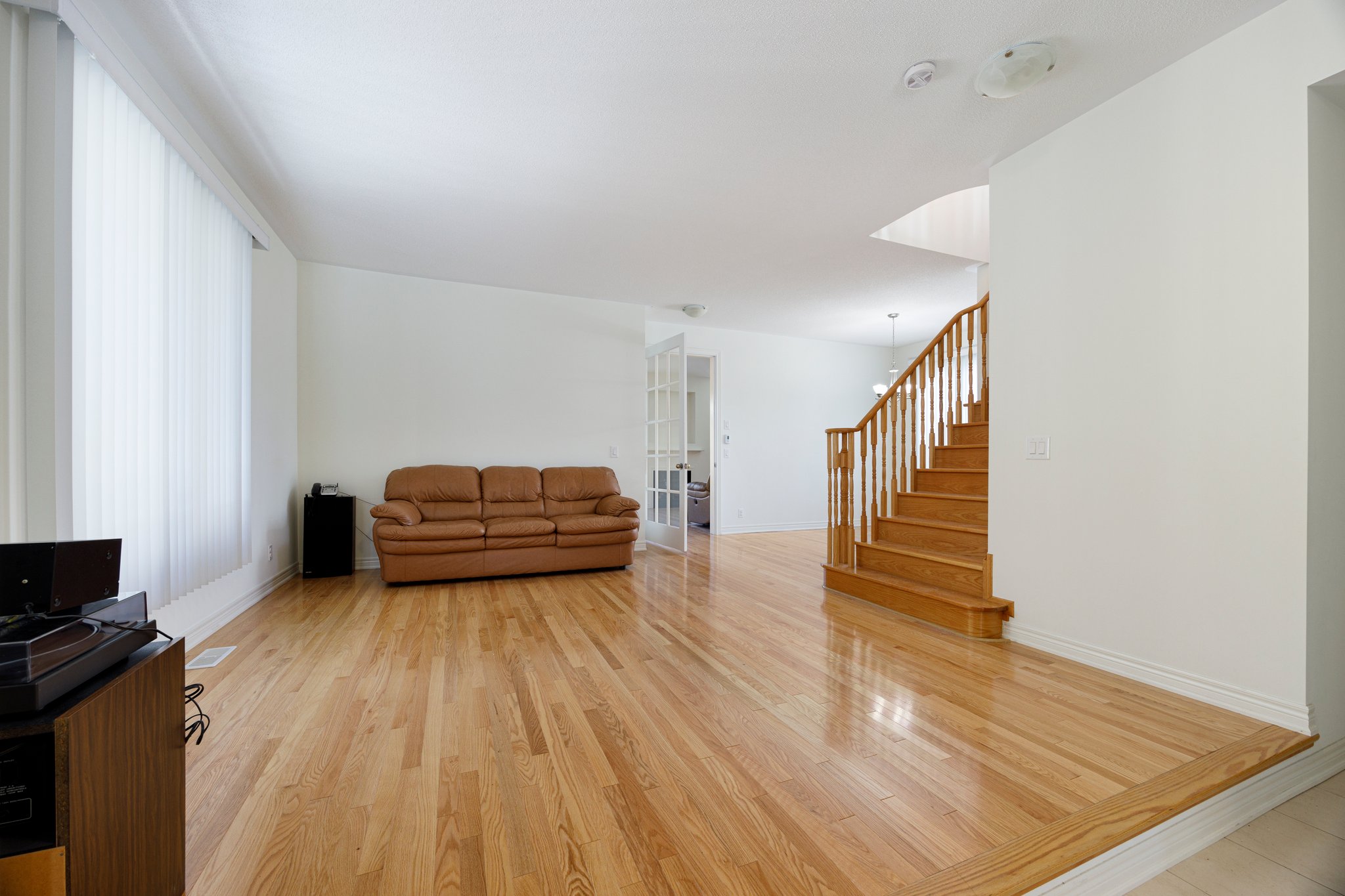 East Gwillimbury property showcase — delivered property photograph 3