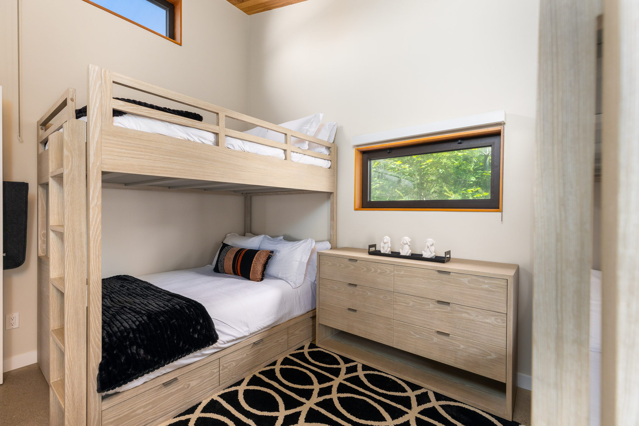 Property showcase — delivered property photograph 28