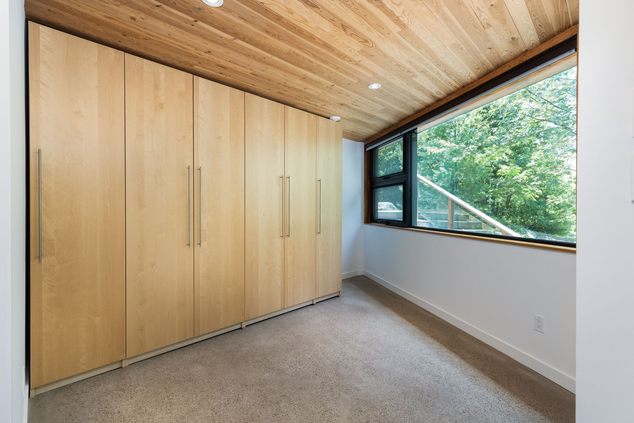 Property showcase — delivered property photograph 8