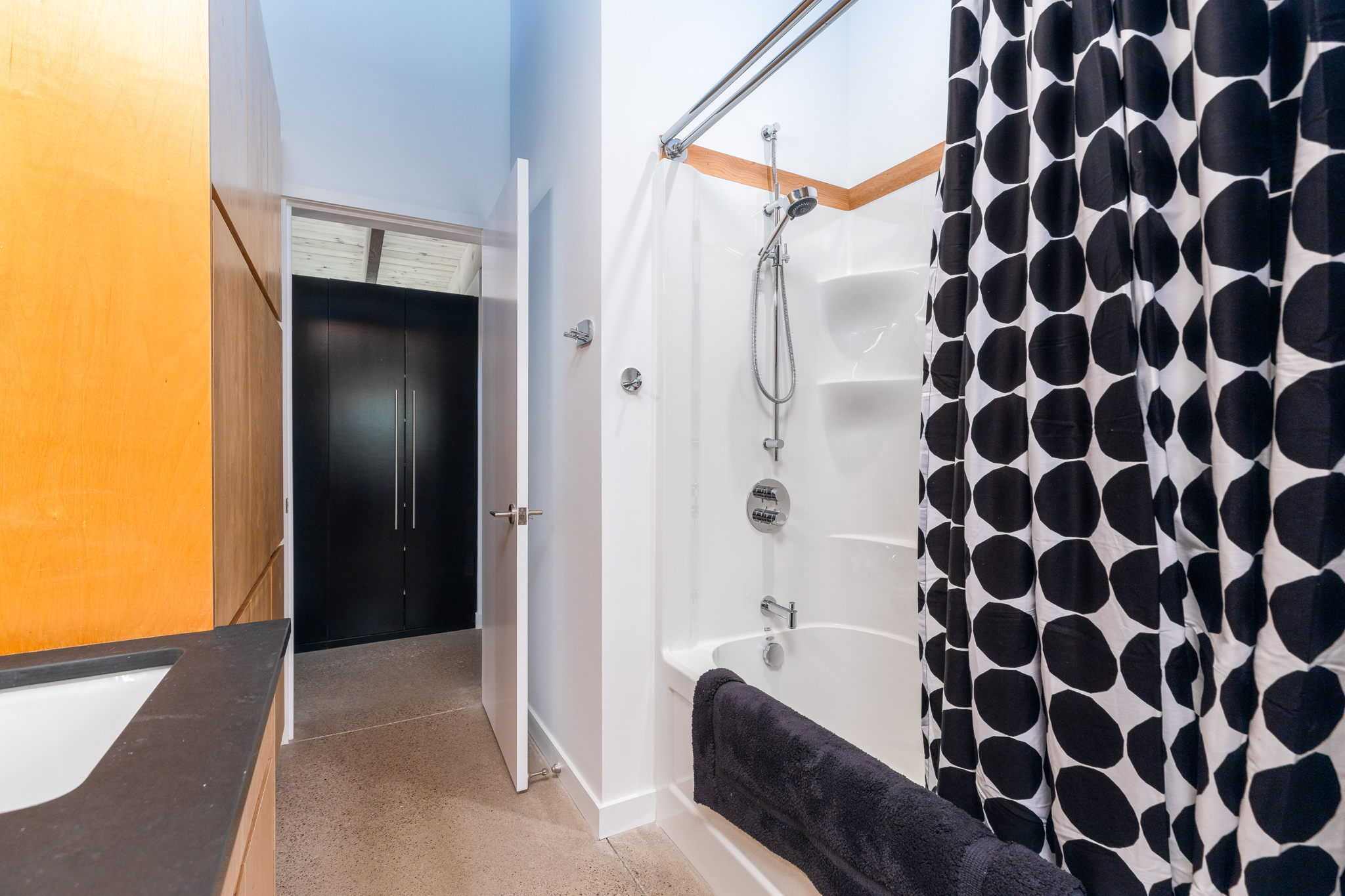 Property showcase — delivered property photograph 26