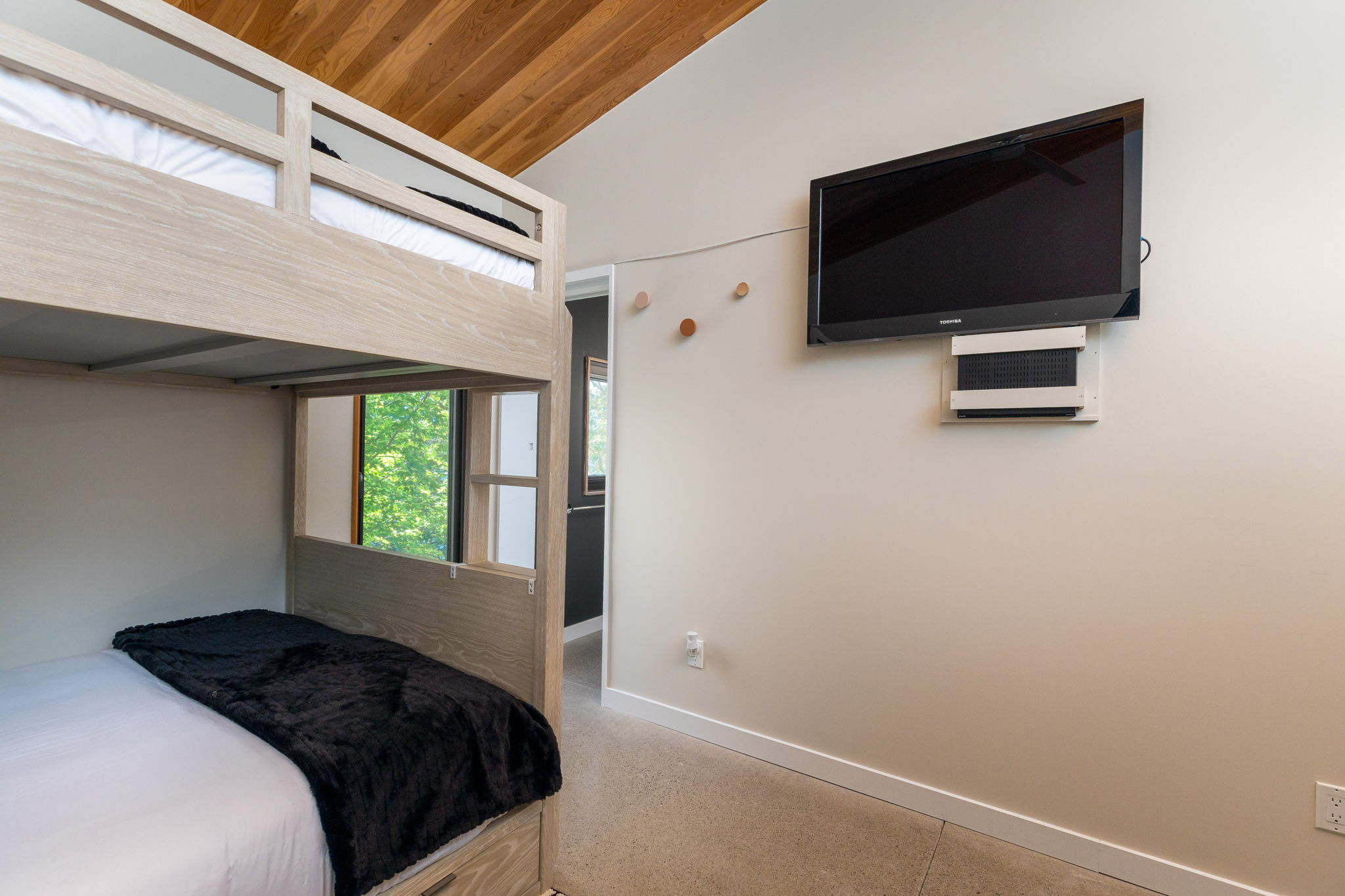 Property showcase — delivered property photograph 30